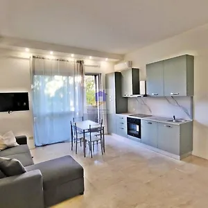 Toma Apartment Trilocale Moderno Per Max 6 Persone Appartamento